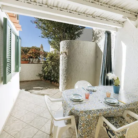 Apartment Lucia Maison