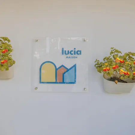 Apartment Lucia Maison