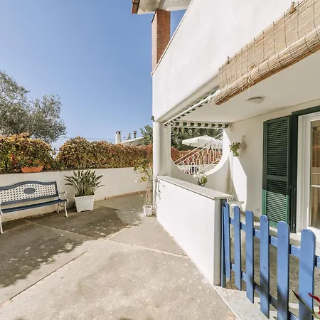 Lucia Maison * Forio (Isola d'Ischia)